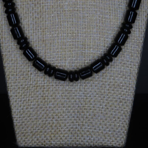 Black Beaded Necklace - Picture 2 of 2
